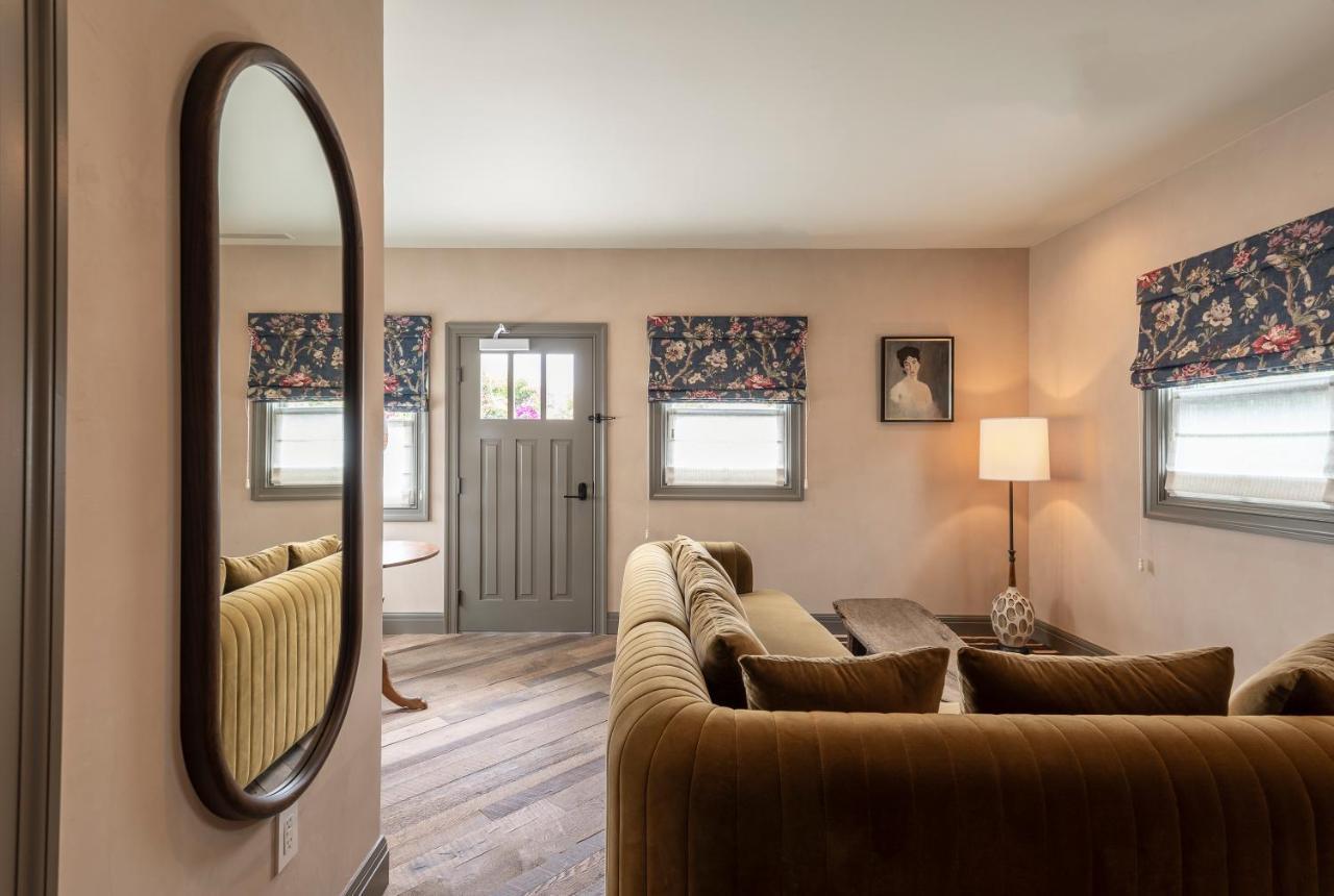 Terrace Junior Suite #21