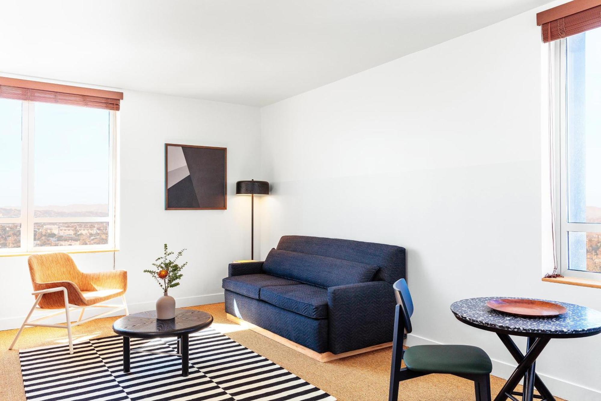 Apartment Suite