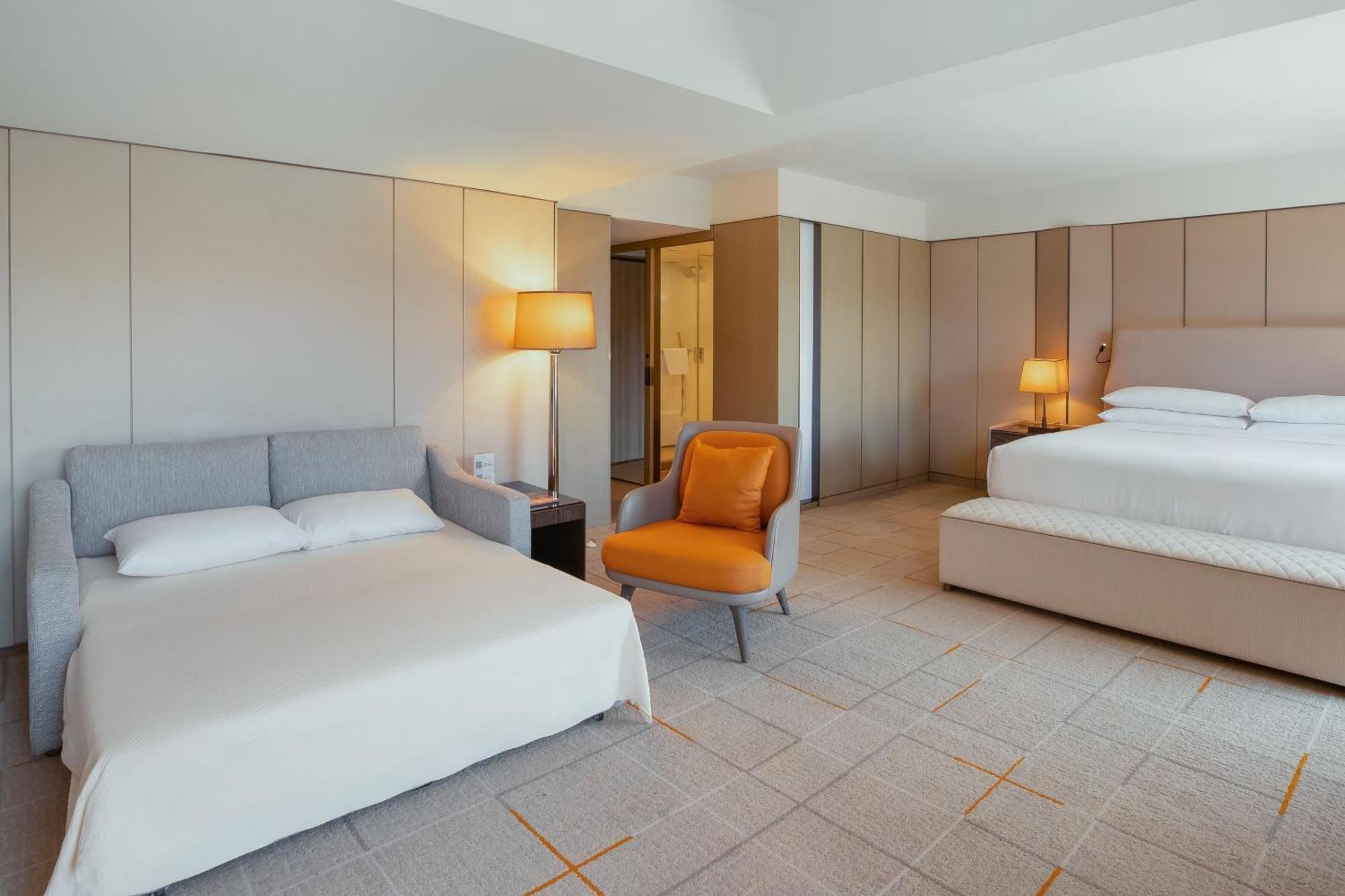 Club level Guest room King