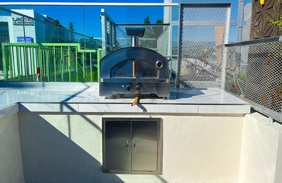 Luxury Downtown Los Angeles Penthouse Condo With Skyline Views-1