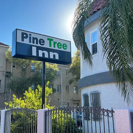 Pine Tree Inn-2