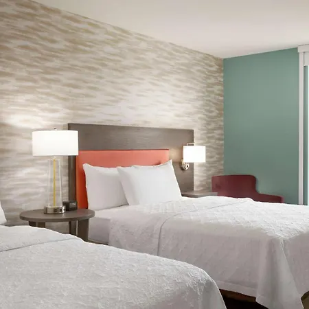 Home2 Suites By Hilton Woodland Hills Los Angeles-3