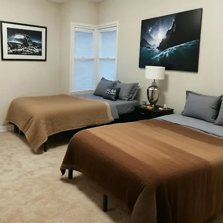 Stayspro - Hollywood Homes Minutes To Everything Spacious And Free Parking-3