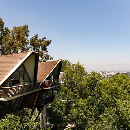 Architectural Marvel In Hollywood Hills With Views-2