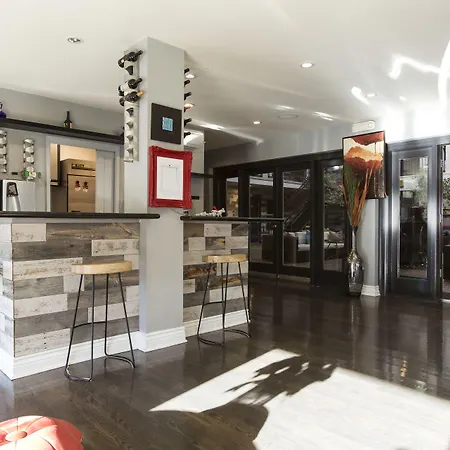 L.A. Sky Boutique Hotel-3