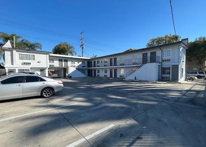 Pine Tree Inn Los Angeles