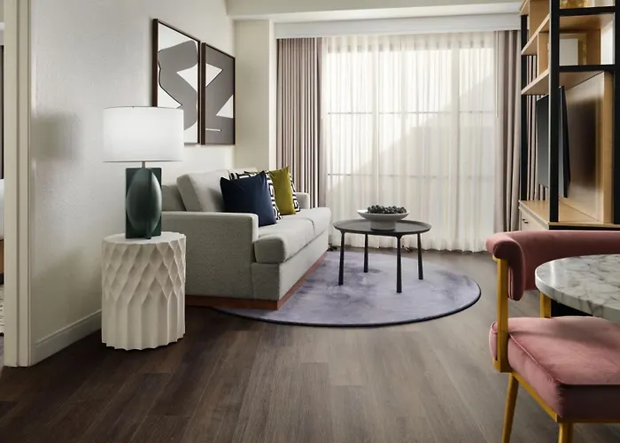 Burton House, Beverly Hills, A Tribute Portfolio Hotel Los Angeles