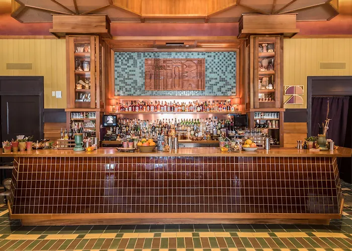 Pet Friendly Hotels Los AngelesFreehand