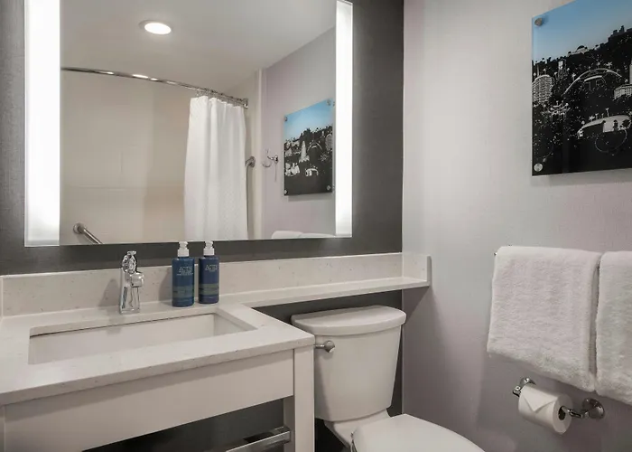 Four Points By Sheraton Los Angeles Westside