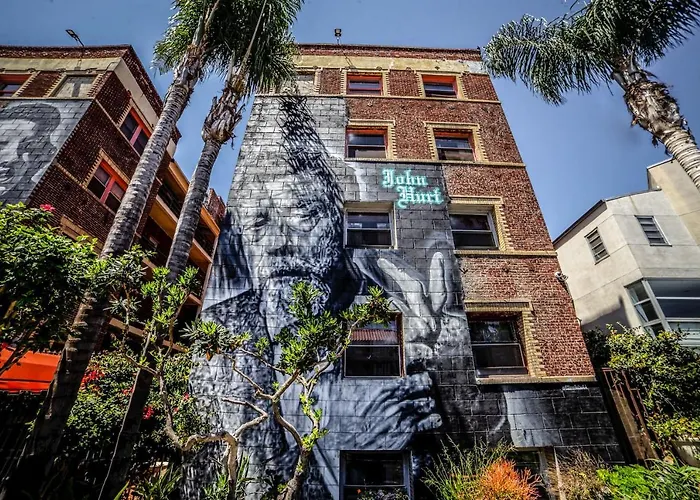 Ellison Suites Los Angeles